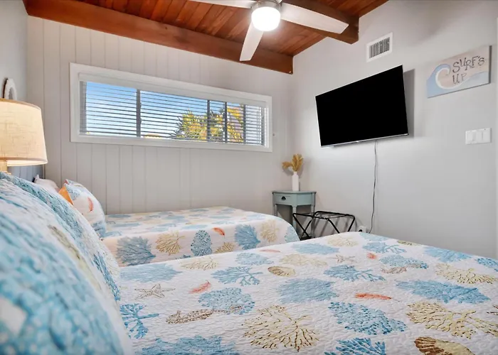 Beachfront & Ocean Views Balcony Sleeps 8 Ferienhaus *