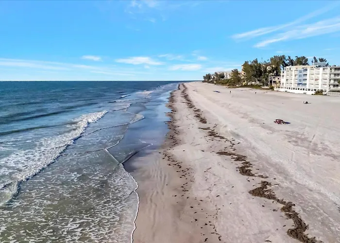 Ferienhaus Beachfront & Ocean Views Balcony Sleeps 8