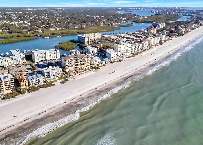 Ferienhaus Beachfront & Ocean Views Balcony Sleeps 8